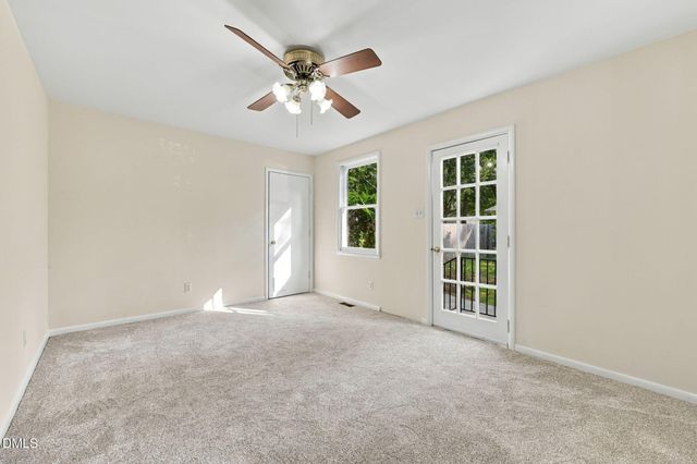 404 Longleaf Drive, Chapel Hill, NC 27517