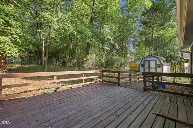 404 Longleaf Drive, Chapel Hill, NC 27517
