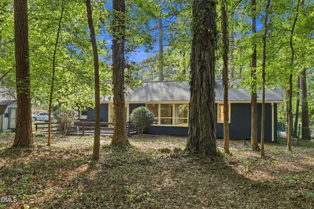 404 Longleaf Drive, Chapel Hill, NC 27517