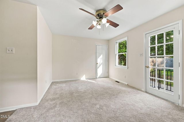 404 Longleaf Drive, Chapel Hill, NC 27517