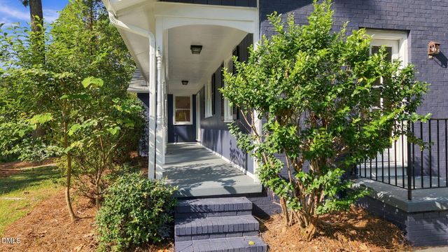 404 Longleaf Drive, Chapel Hill, NC 27517
