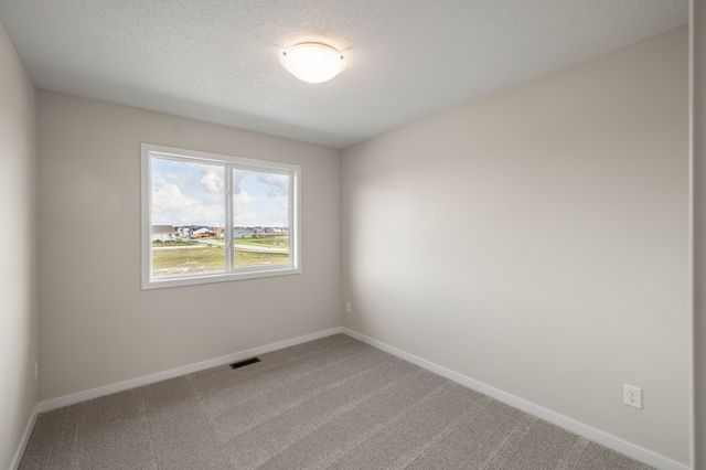 610 NE Winding Trail Lane, Ankeny, IA 50021