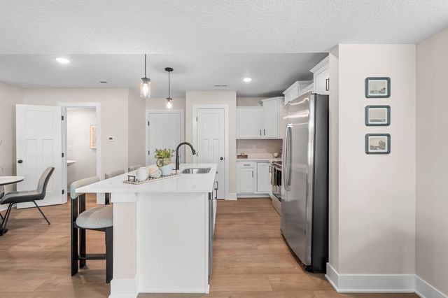 610 NE Winding Trail Lane, Ankeny, IA 50021