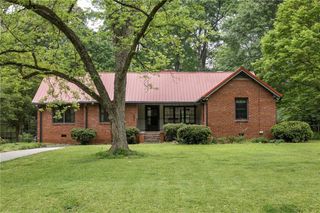 889 Milam Circle, Clarkston, GA 30021