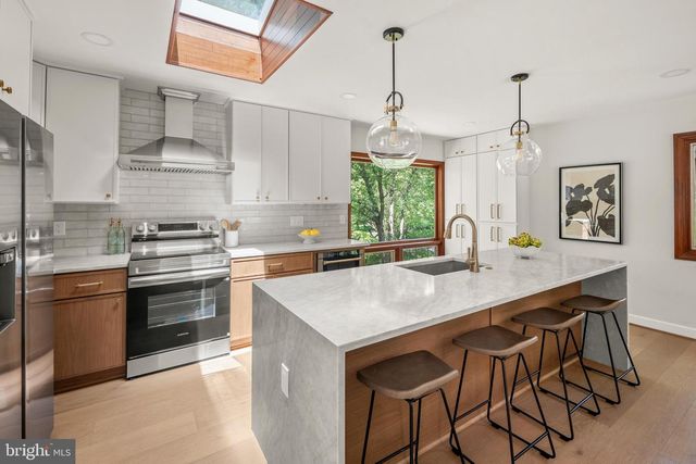 3201 CUNNINGHAM DR, Alexandria, VA 22309
