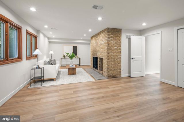 3201 CUNNINGHAM DR, Alexandria, VA 22309