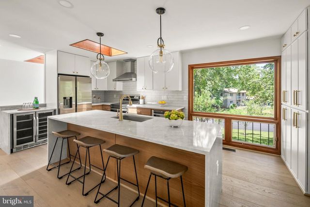 3201 CUNNINGHAM DR, Alexandria, VA 22309