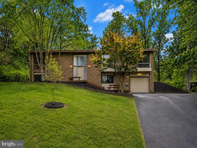 3201 CUNNINGHAM DR, Alexandria, VA 22309