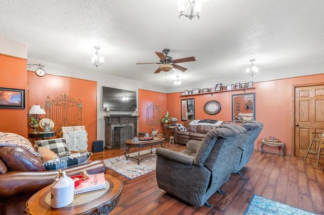 1304 E 85th St S, Haysville, KS 67060