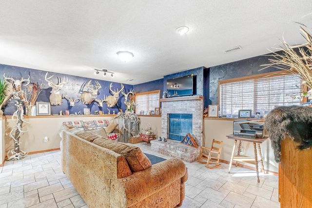 1304 E 85th St S, Haysville, KS 67060