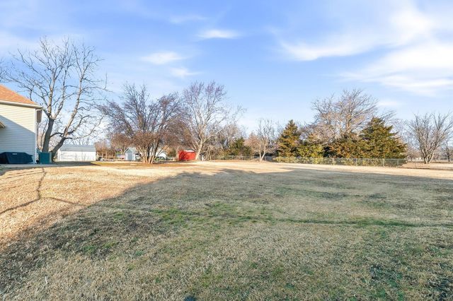 1304 E 85th St S, Haysville, KS 67060