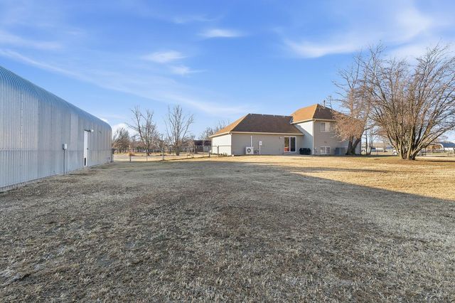 1304 E 85th St S, Haysville, KS 67060