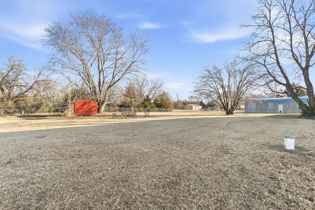 1304 E 85th St S, Haysville, KS 67060