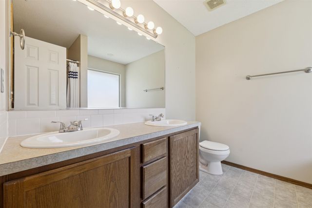 3505 N High Pt, Wichita, KS 67205