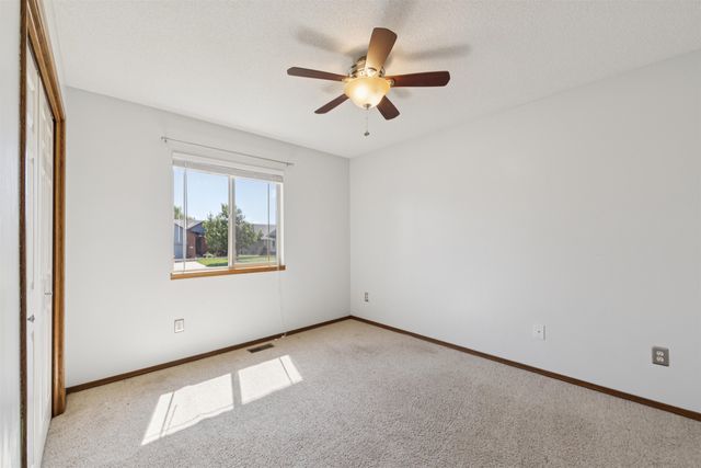 3505 N High Pt, Wichita, KS 67205