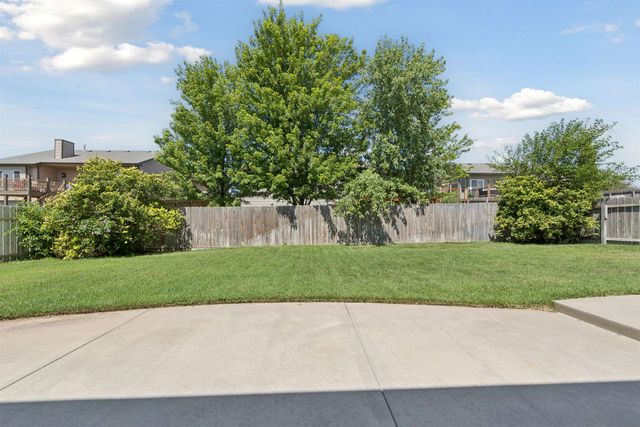 3505 N High Pt, Wichita, KS 67205