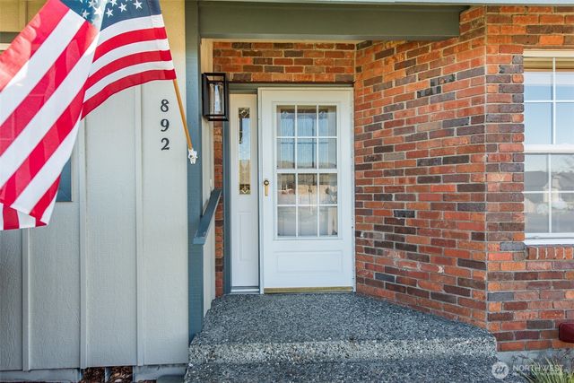 892 N Oxford Way, Sequim, WA 98382