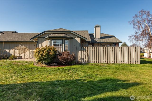 892 N Oxford Way, Sequim, WA 98382