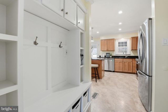 9115 NORTHEDGE DR, Springfield, VA 22153