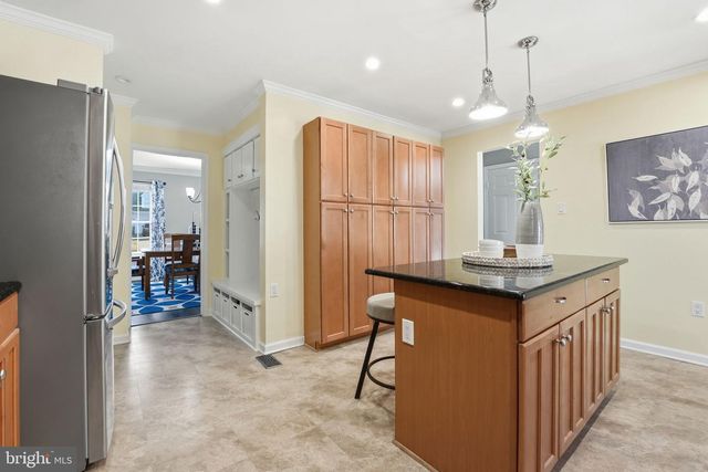 9115 NORTHEDGE DR, Springfield, VA 22153