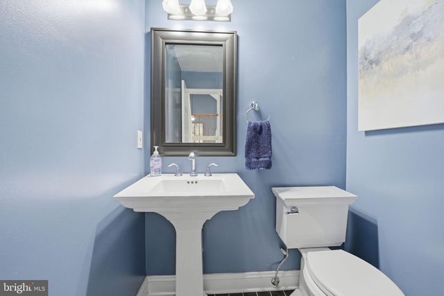 9115 NORTHEDGE DR, Springfield, VA 22153