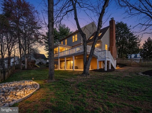 9115 NORTHEDGE DR, Springfield, VA 22153