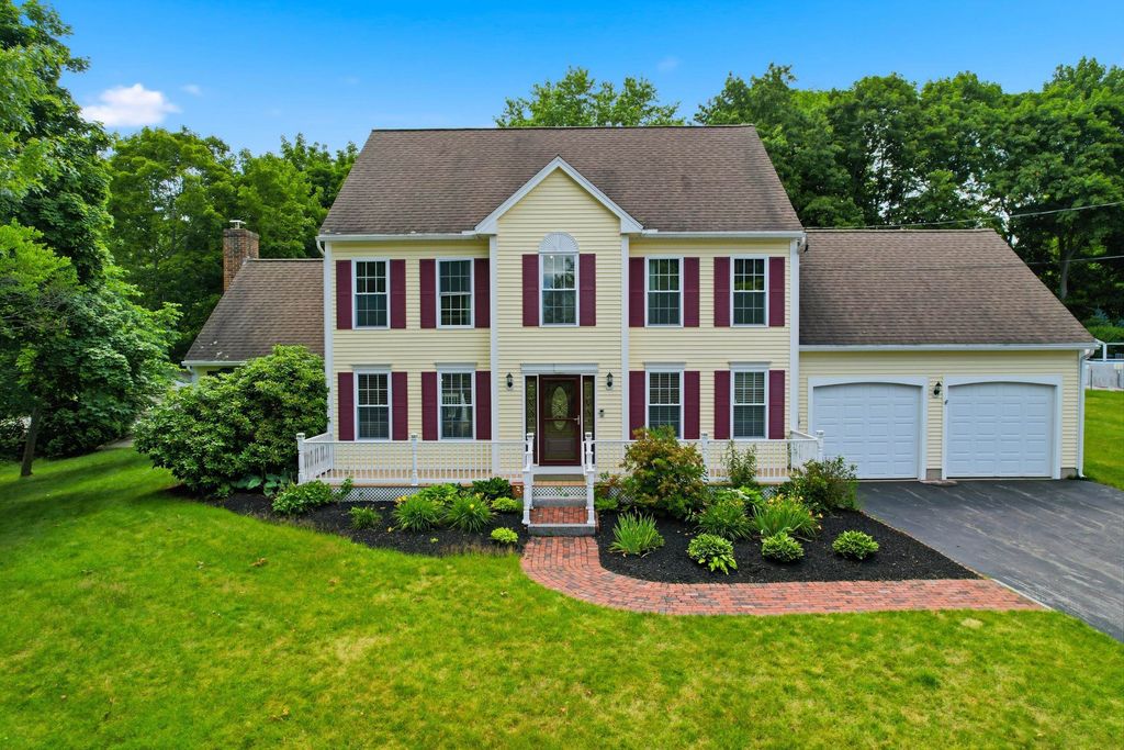 694 Walnut Street, Manchester, NH 03104