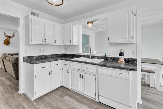 210 N 14th Street, Louisburg, KS 66053