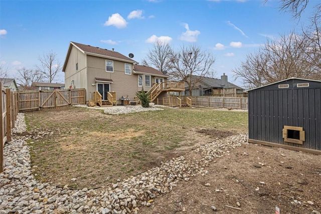 210 N 14th Street, Louisburg, KS 66053