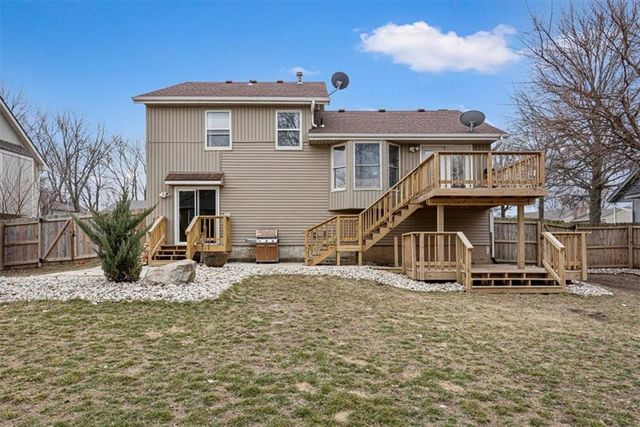 210 N 14th Street, Louisburg, KS 66053