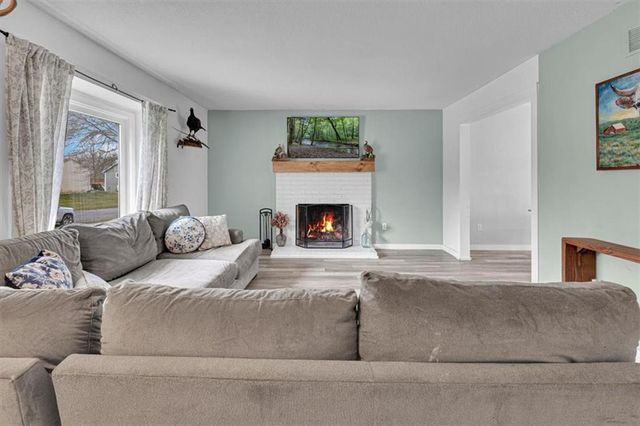 210 N 14th Street, Louisburg, KS 66053