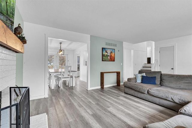 210 N 14th Street, Louisburg, KS 66053