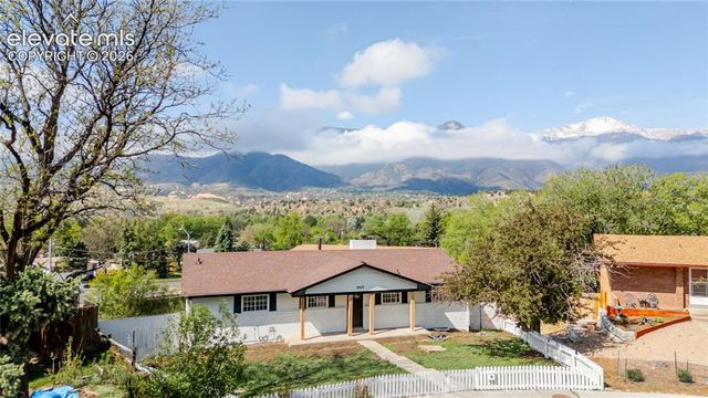 2927 Garden Hill Drive, Colorado Springs, CO 80904