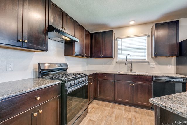 15547 Crimson Topaz, San Antonio, TX 78253