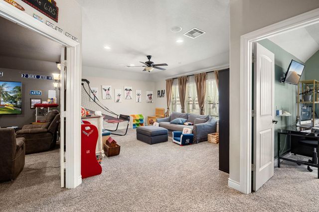 19407 Sanctuary Rose Bud Lane, Spring, TX 77388