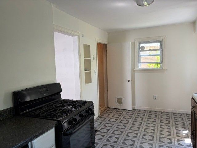 1027 W 32ND Street, Erie, PA 16508