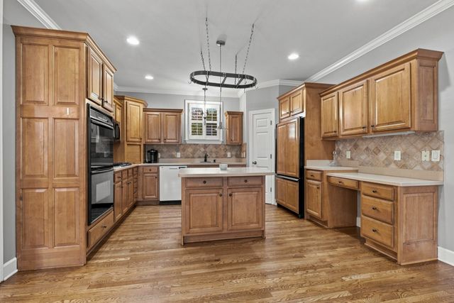 1325 Barkleigh Ln, Franklin, TN 37064