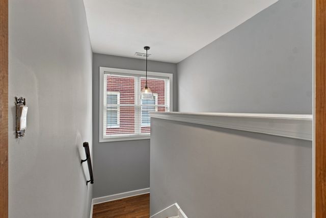 1325 Barkleigh Ln, Franklin, TN 37064