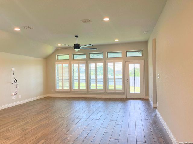 14463 Camperdown, San Antonio, TX 78245