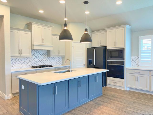 14463 Camperdown, San Antonio, TX 78245