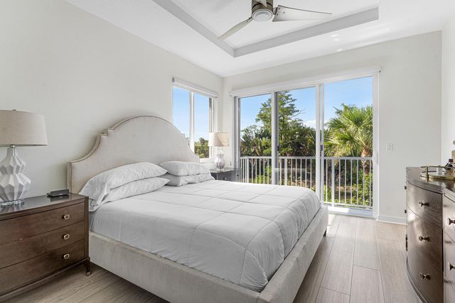610 Pioneer Way, Royal Palm Beach, FL 33411