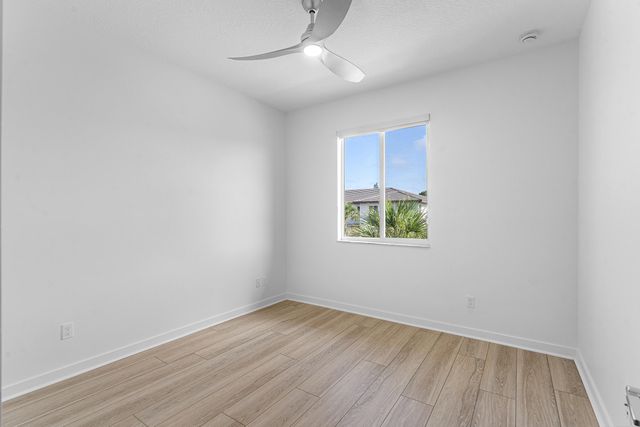 610 Pioneer Way, Royal Palm Beach, FL 33411