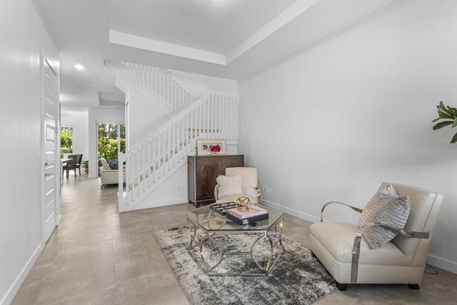 610 Pioneer Way, Royal Palm Beach, FL 33411