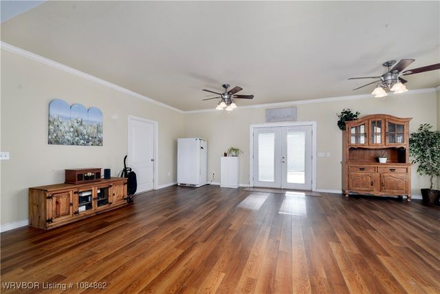 99821 4621 Road, Sallisaw, OK 74955