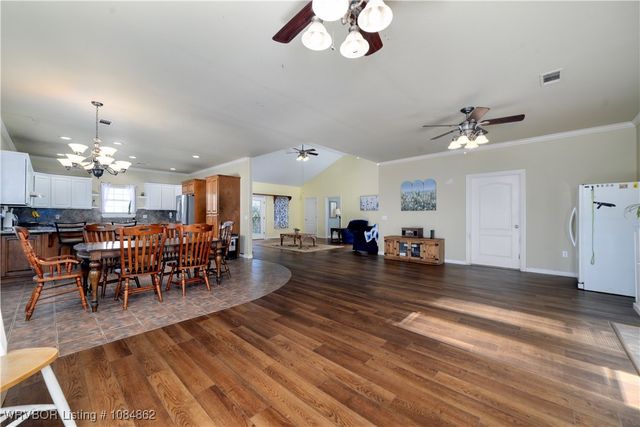 99821 4621 Road, Sallisaw, OK 74955