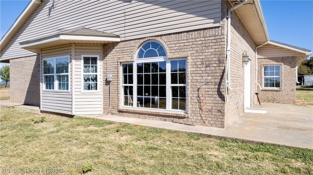 99821 4621 Road, Sallisaw, OK 74955