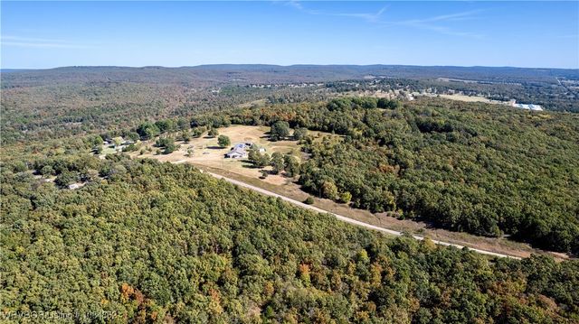 99821 4621 Road, Sallisaw, OK 74955