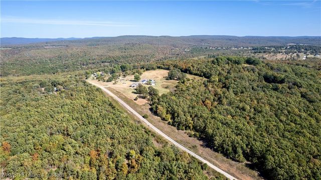 99821 4621 Road, Sallisaw, OK 74955