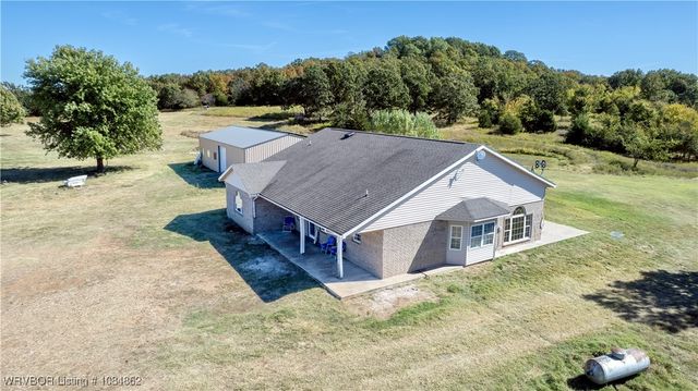 99821 4621 Road, Sallisaw, OK 74955