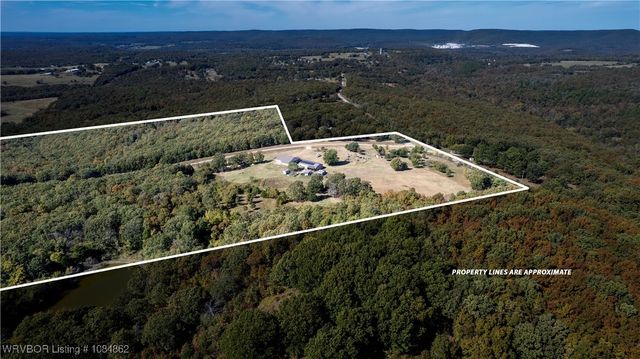 99821 4621 Road, Sallisaw, OK 74955